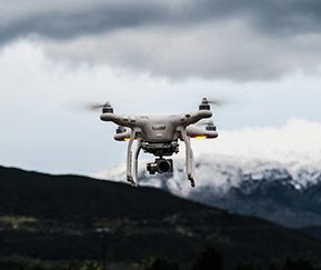 宁夏使用无人机航拍时应当选择什么样的无人机